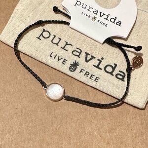 PURA VIDA Black mini braid with NEW Mother of Pearl Charm Bracelet NEW